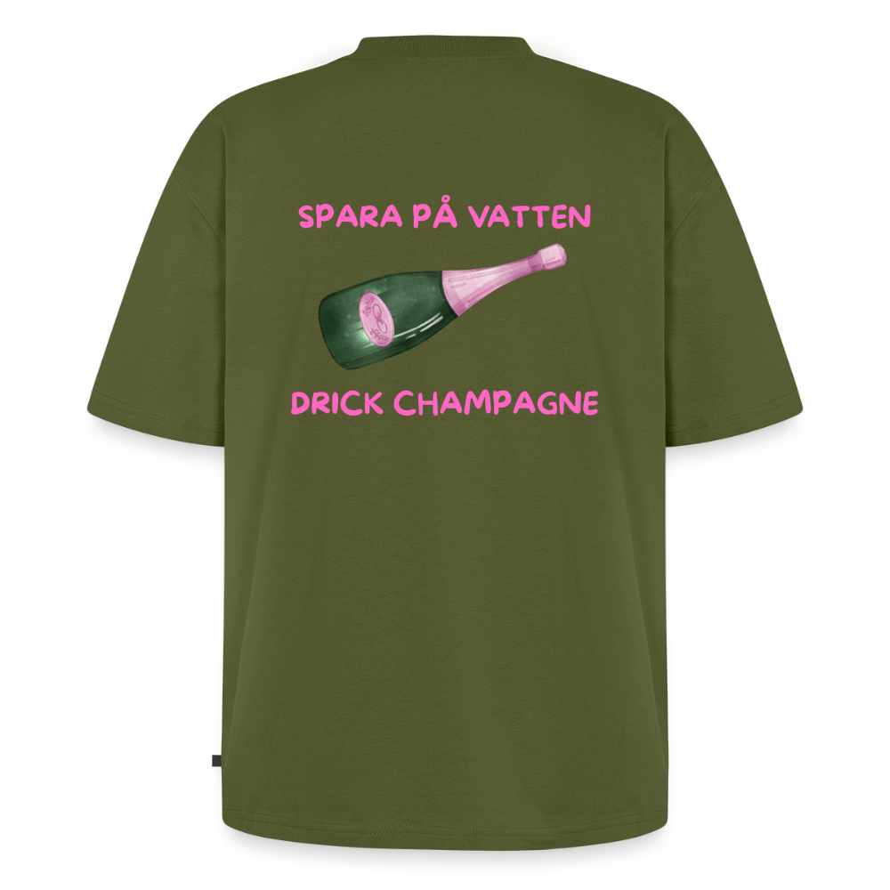 Spara på vatten, drick champagne Oversized premium-T-shirt Unisex - kaki